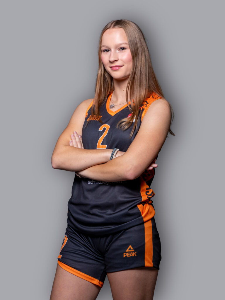 #2 Emily Bömelburg